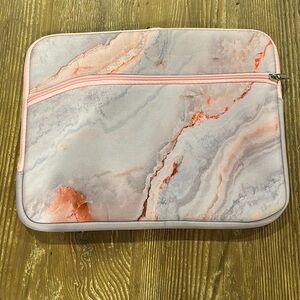 Marble iPad tablet computer padded sleeve case / cover